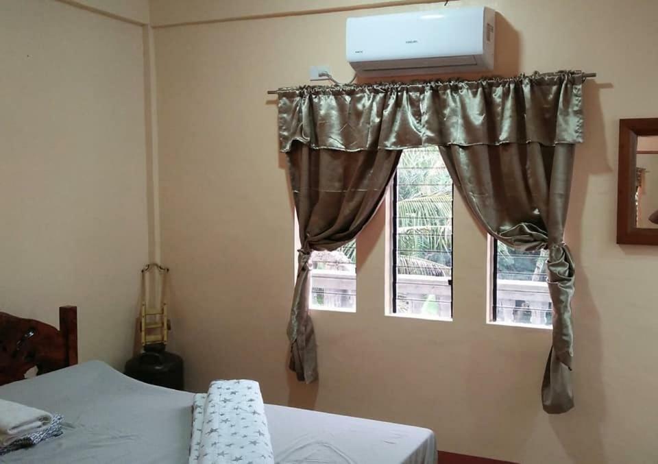 Anvel Homestay Basco Extérieur photo